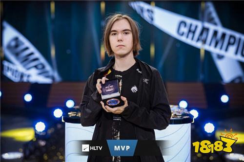 FPX官方：前DK下路选手Deokdam即日起正式加入FPX